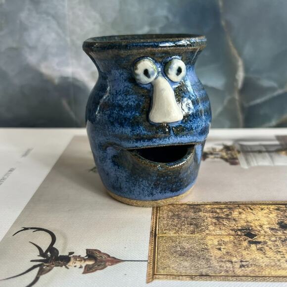 Studio Art Egg Separator Small Stoneware Blue Funny Face Open Mouth Glazed - Picture 2 of 9